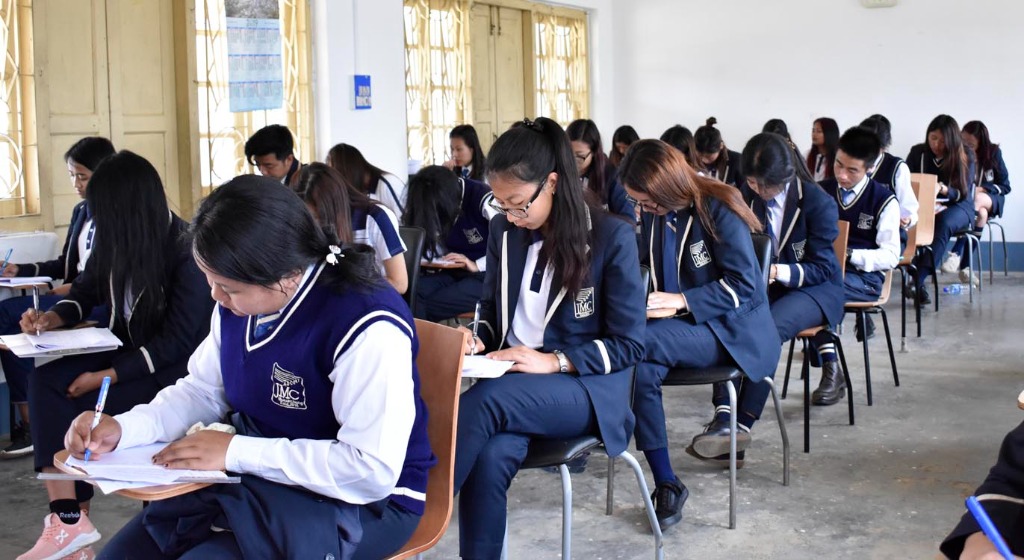 Jubilee Memorial College students in classroom